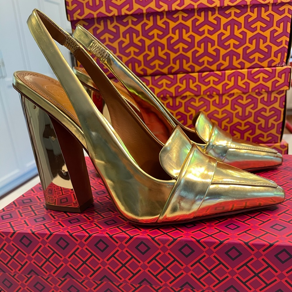 AMAZING Tory Burch mirror gold loafer heel 8.5